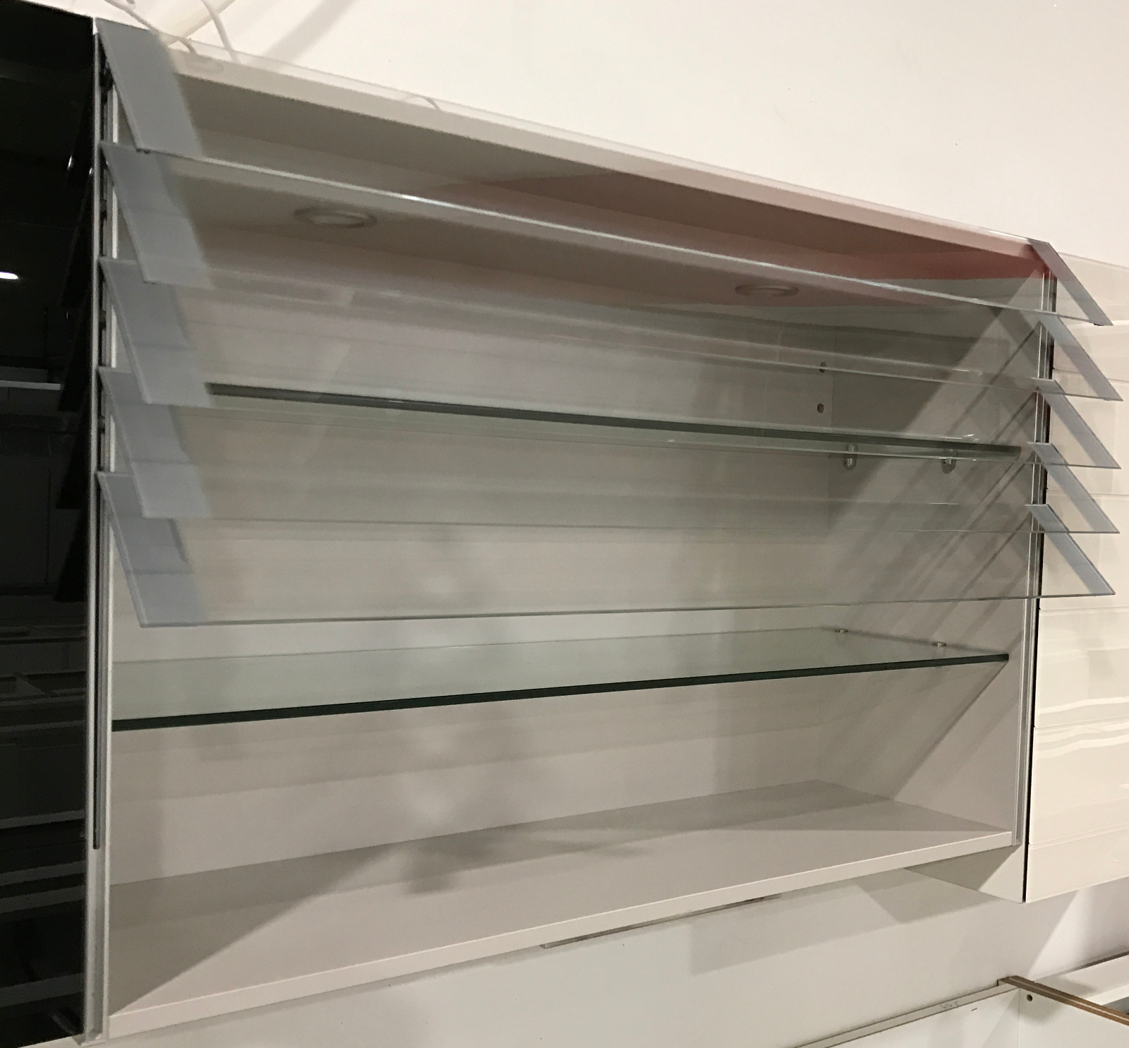 Hängeschrank Küchenschrank Küche elektronisch Wandschrank Climber